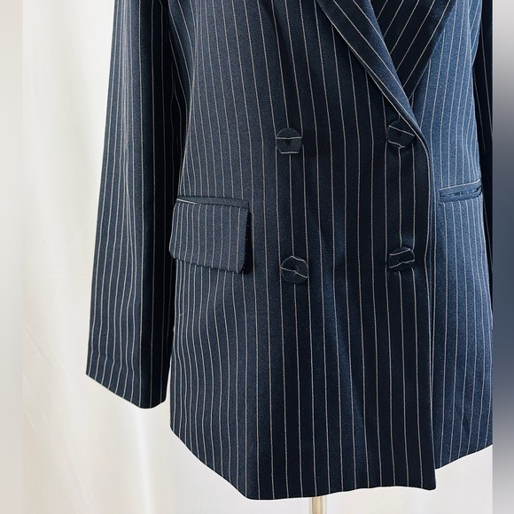 Korean Brand Pinstripe Blazer - Picture 4 of 7